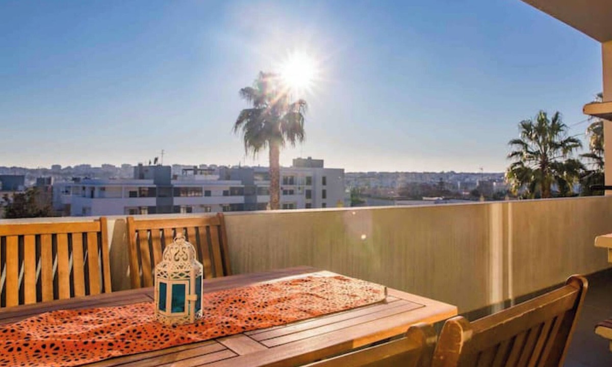 Telheiro Apartment | 1 Bedroom Large Balcony OceanView & BBQ in Lagos