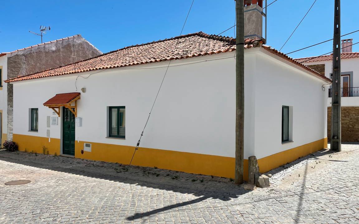 Malpica do Tejo House | 100 m² House ∙ 2 bedrooms ∙ 6 guests
