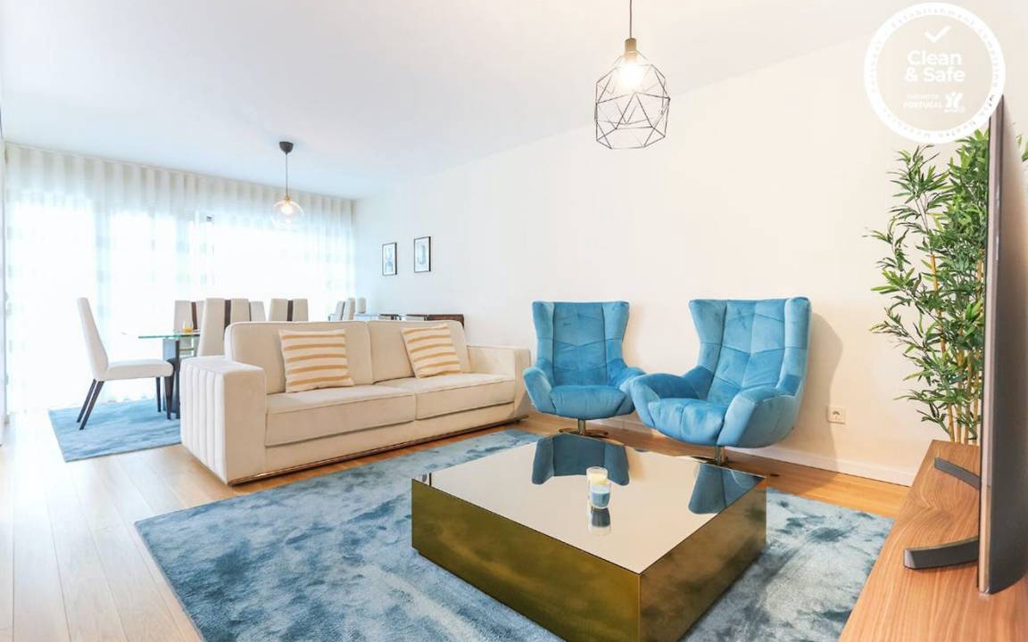Sao Domingos de Benfica Apartment | 120 m² Apartment ∙ 3 bedrooms ∙ 6 guests