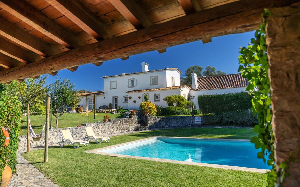 Reguengo Grande House | 150 m² House ∙ 9 bedrooms ∙ 22 guests