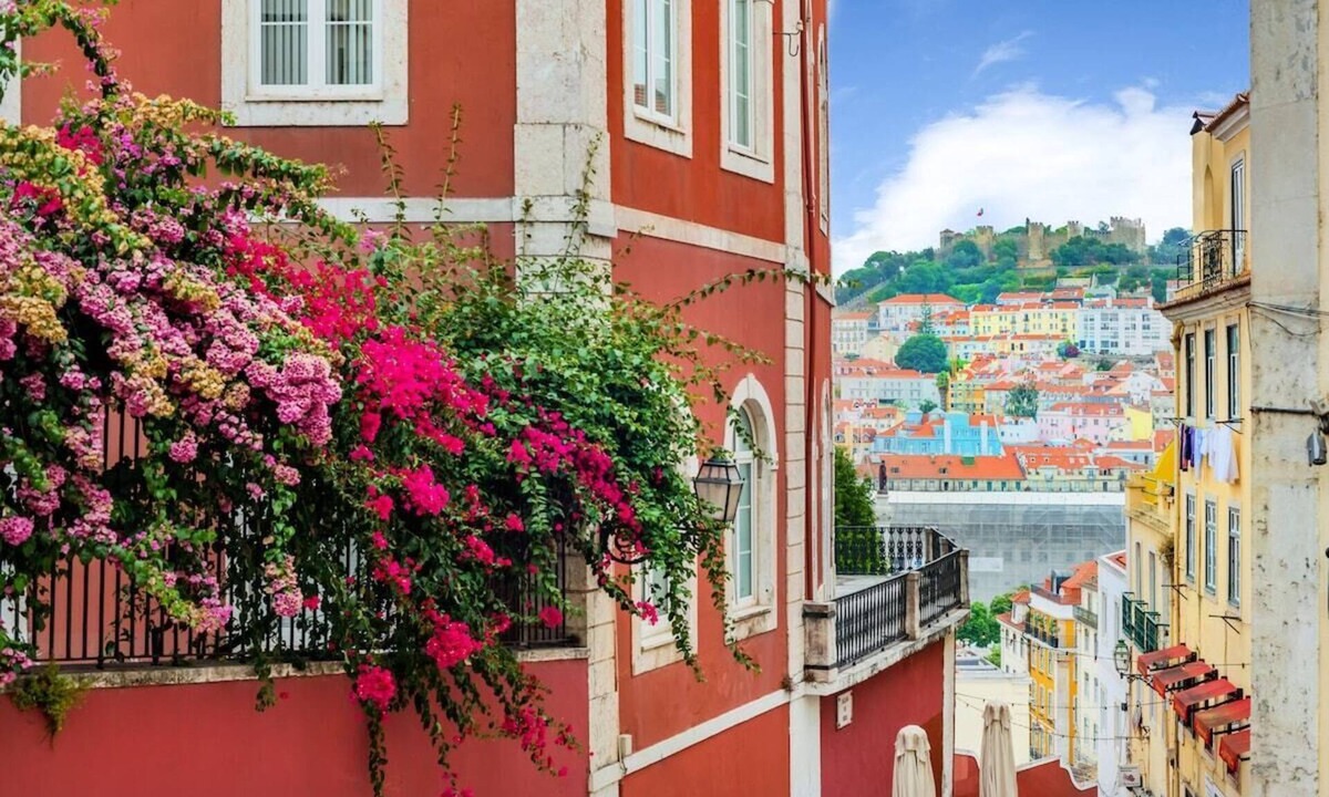 Sacramento Apartment | 1BR Apartment - Downtown Lisbon Chiado