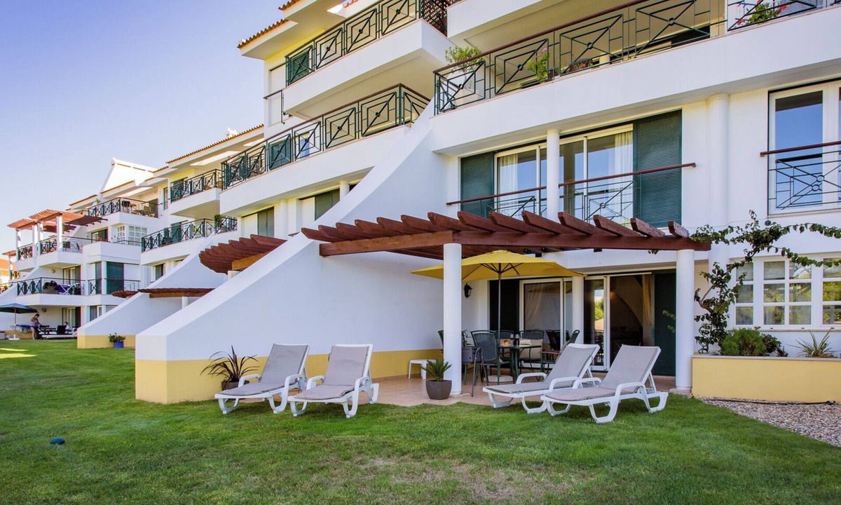 Quarteira Condo | 2 Bedroom Duplex
