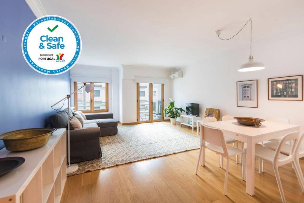 Casal da Ladeira Apartment | 2 Bedroom with Garage Family Wonder