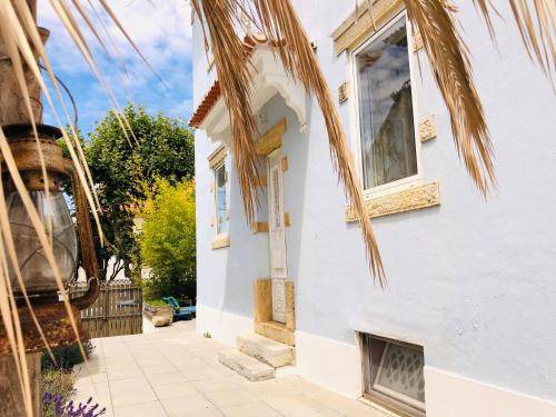 Parede House | 21 m² House ∙ 8 bedrooms ∙ 18 guests