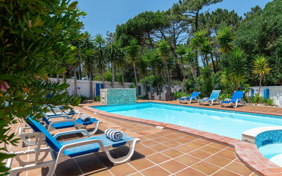 Colares Villa | 250 m² Villa ∙ 4 bedrooms ∙ 10 guests