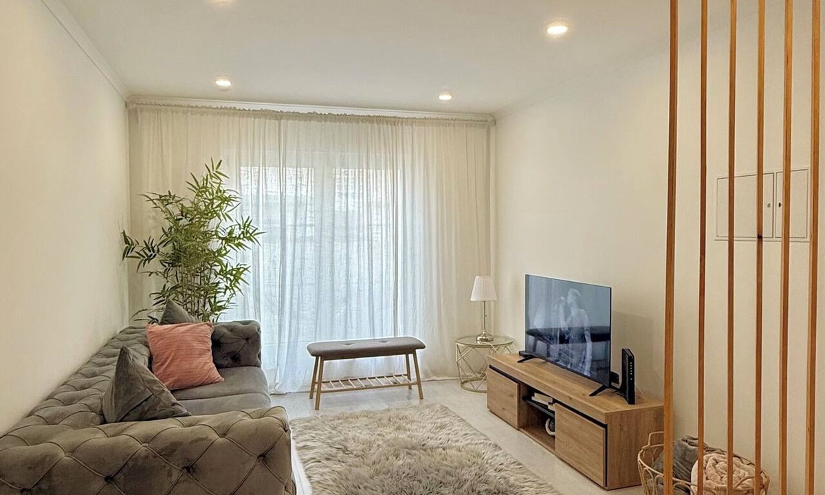 Peniche de Cima Apartment | 3-bedroom apartment just a few steps from the ocean, only a 2-minute walk from the beach.