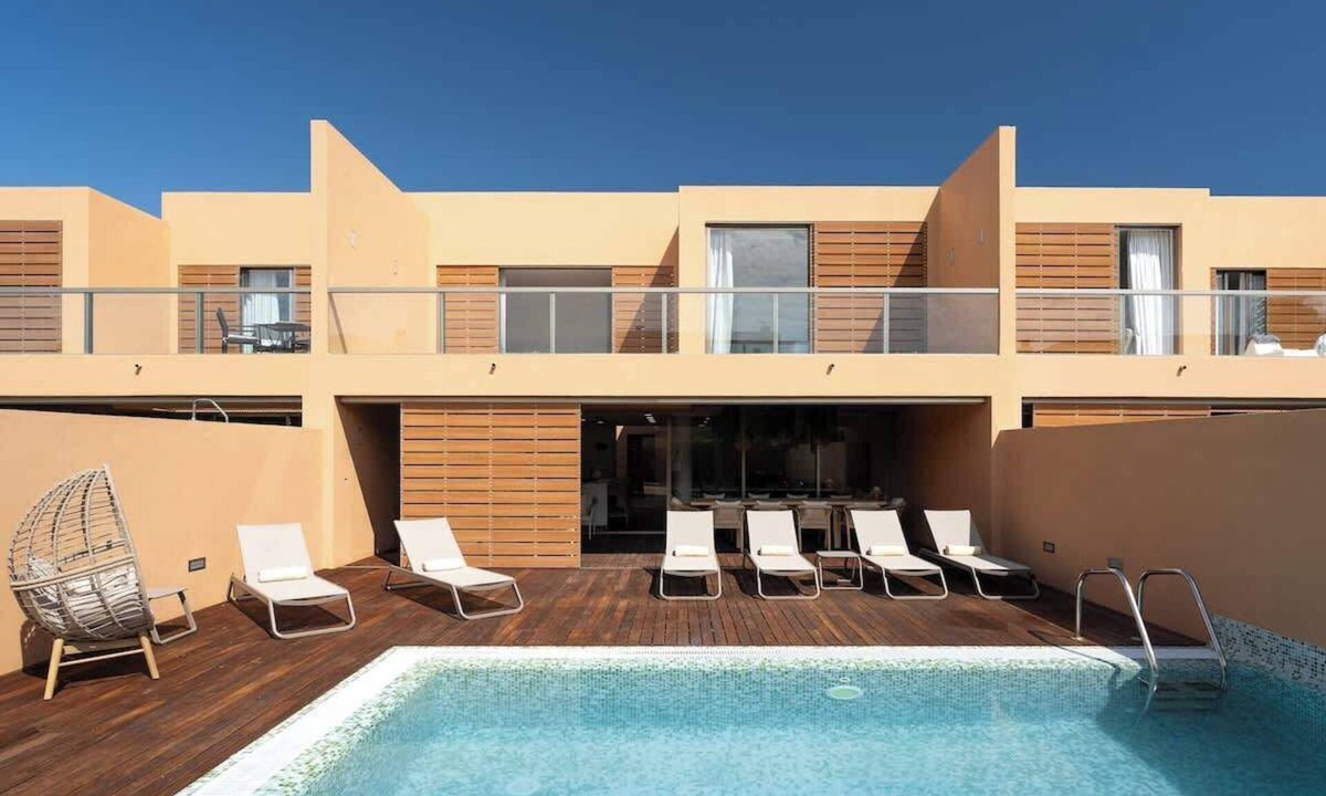 Salgados House | 4BR Villa w/Private Pool | Salgados | DA’Home