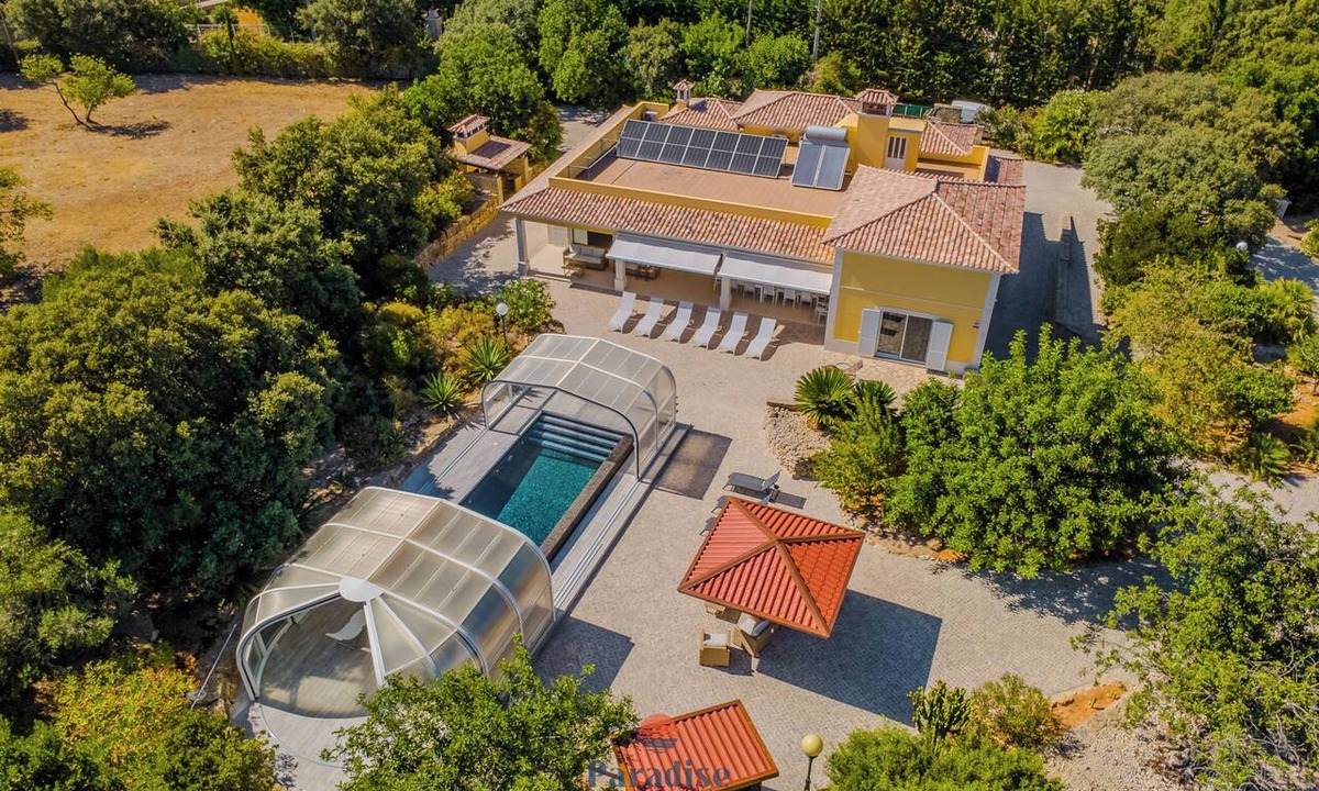 Sao Clemente Villa | 5-Bedroom Algarve Villa with Private Pool