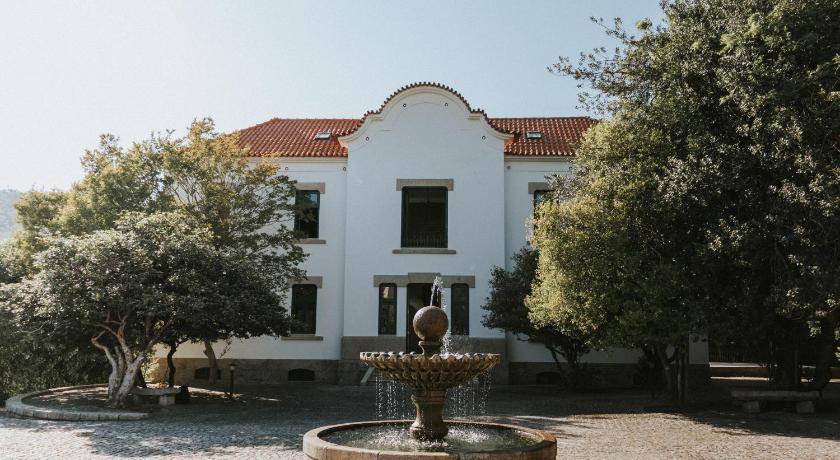 Penafiel Villa | 500 m² Villa ∙ 4 bedrooms ∙ 8 guests