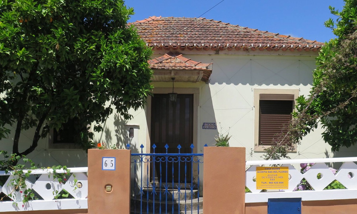 Pedrogao Grande House | A charming cottage surrounded by gardens in a small hillside hamlet