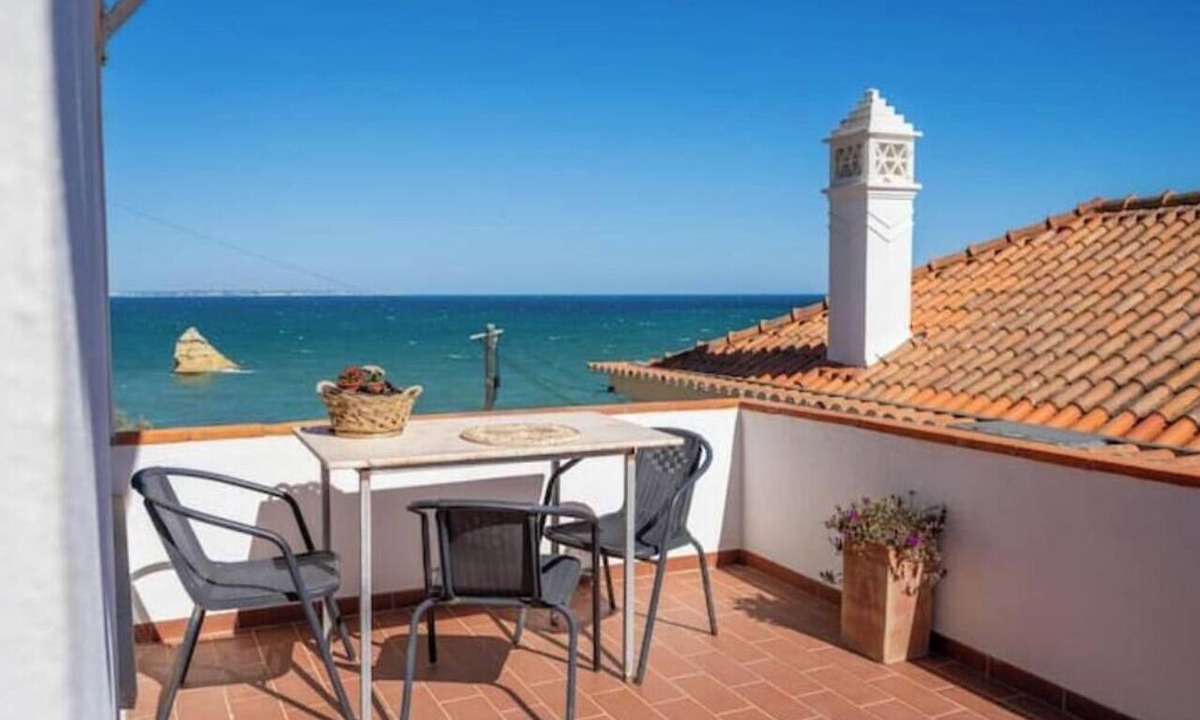 Lagos Apartment | A charming, historic apartment with a terrace right on the beach
