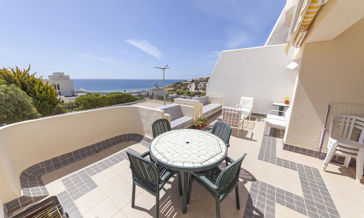 Porto de Mos Apartment | A08- Magnolia Sea View Apartment