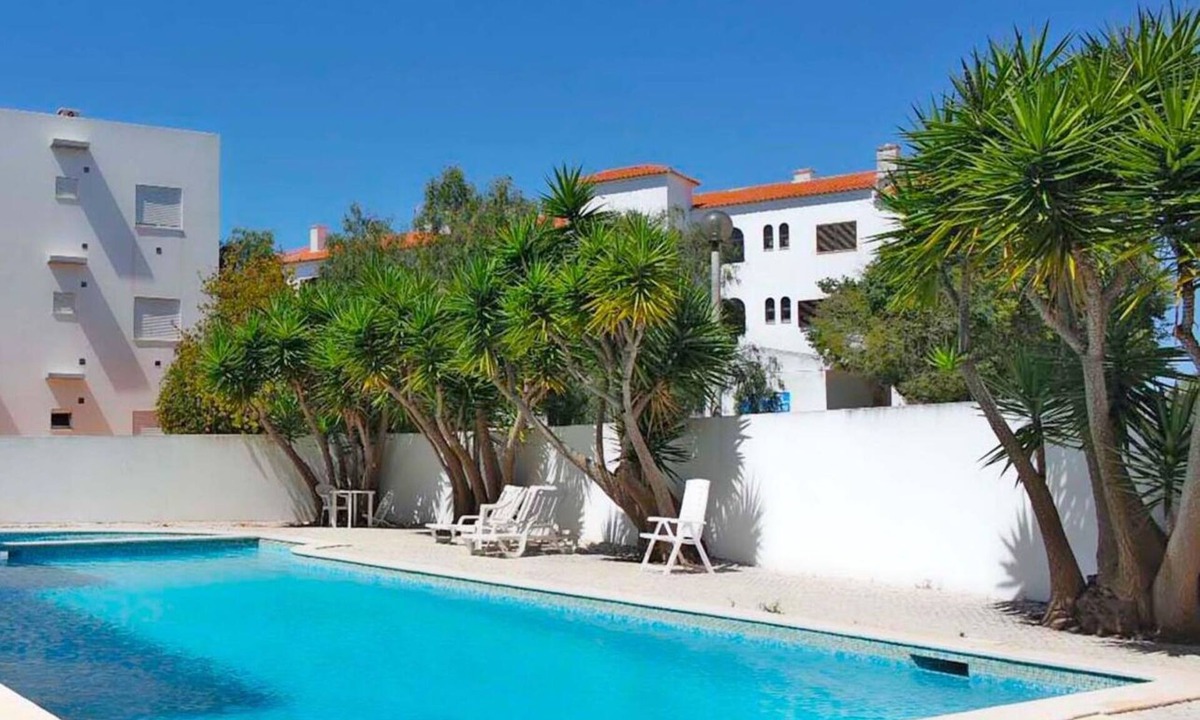 Funchal Apartment | A10 Windmill 1 Bed with Pool by Dreamalgarve