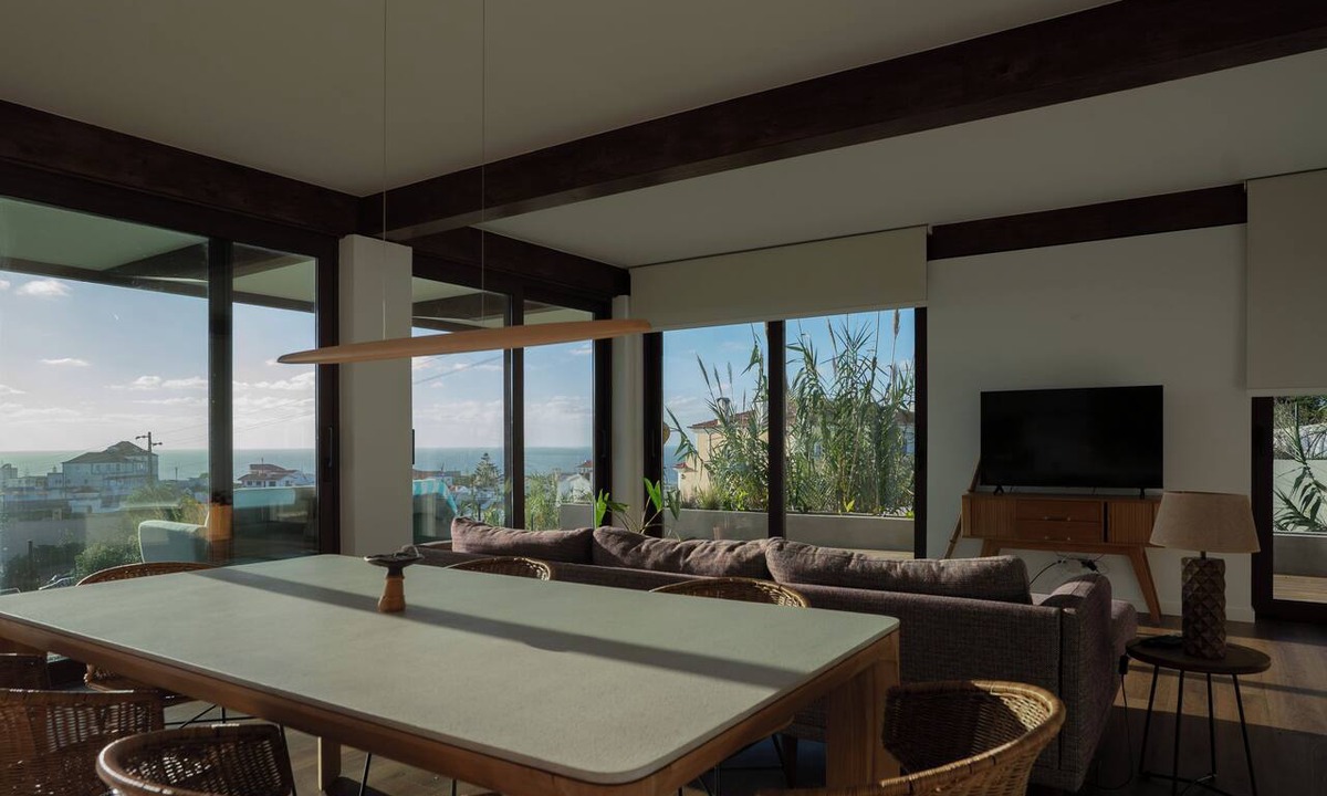 Azenhas do Mar House | Aalto House - Architectural Cliffside Ocean Retreat