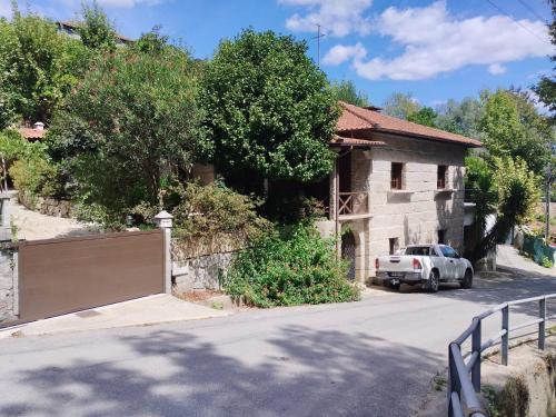 Rio Caldo House | Abrigo do verao Maison près du lac