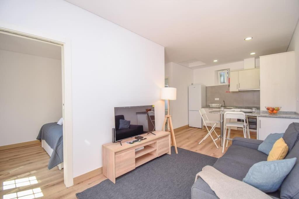 Parede Apartment | Acolhedor Apartamento de 1 Quarto com Terraço
