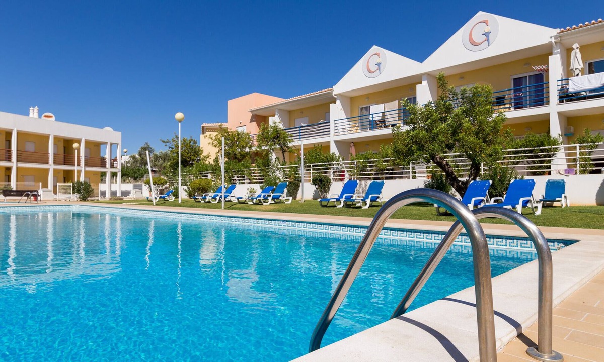 Vale de Parra Apartment | ALBUFEIRA SUNNY APARTMENT 2 WITH POOL by HOMING