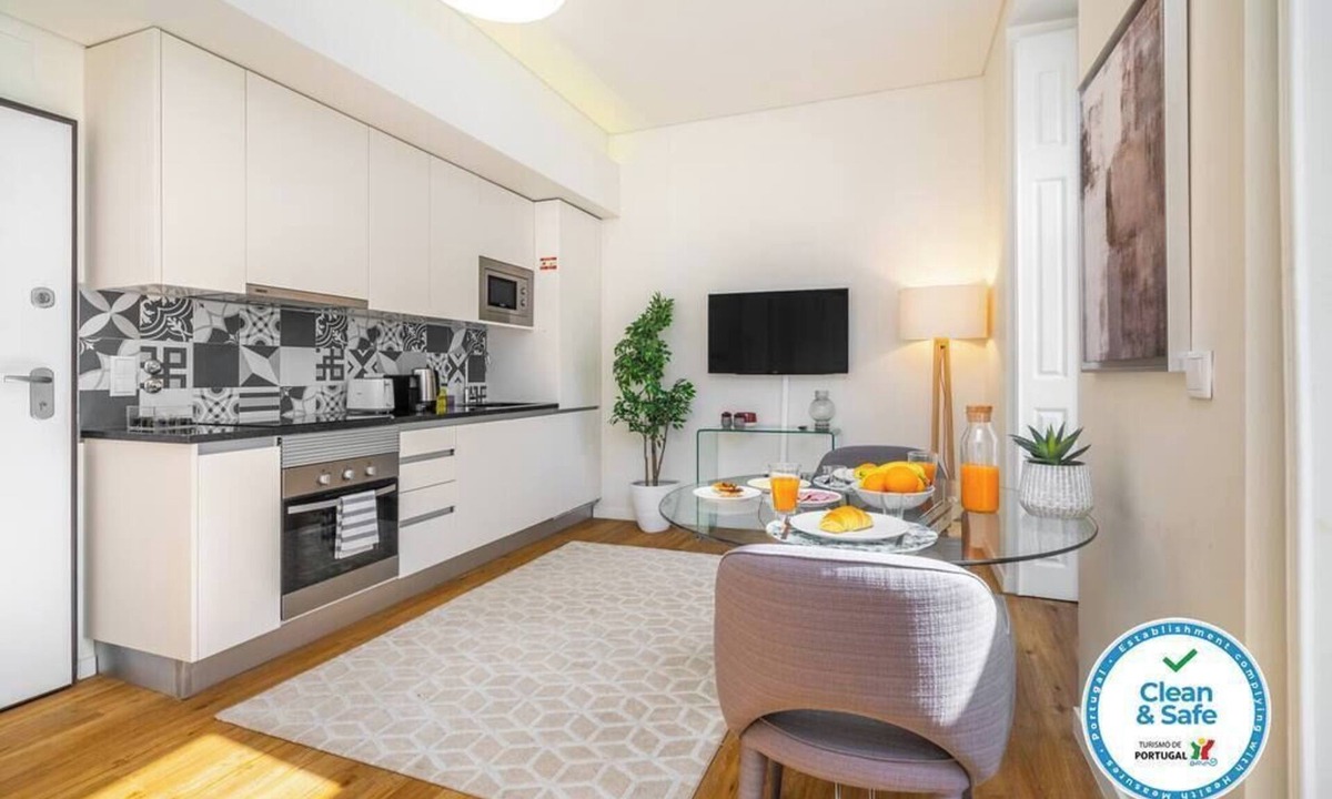 Alcantara Apartment | Alcântara Premium Studio | AC | Lx Factory