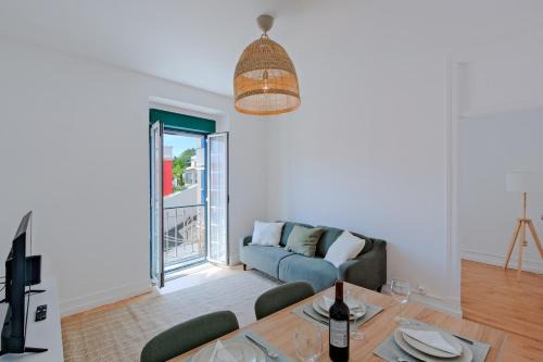 Santo Amaro Apartment | Alcântara View LX Factory