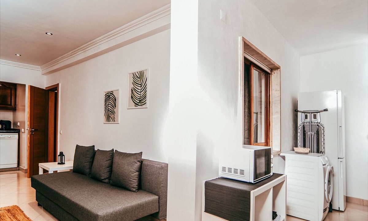 Alcantara Apartment | Alcantara Terrace by GT House