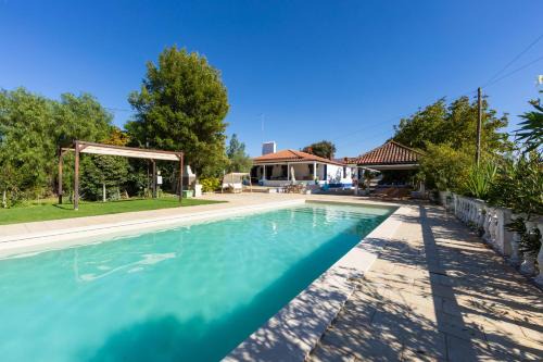 Avis Villa | Alentejo Villa Nordic Spa & Pool