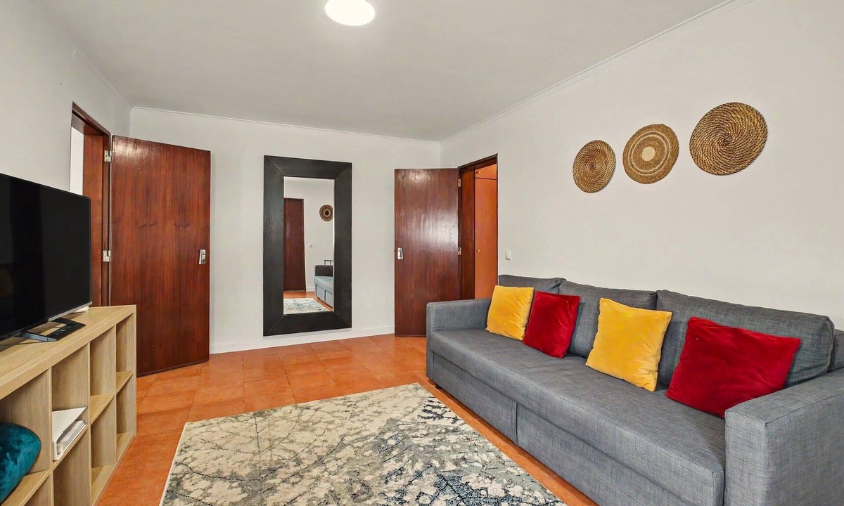 Varzea de Sintra House | Alojamento 3Vistas Garden: Modern Apartment in Peaceful Sintra