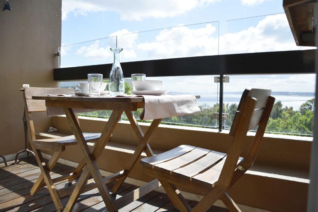 Oeiras Apartment | Alto da Barra 186E - Parking & Sea View