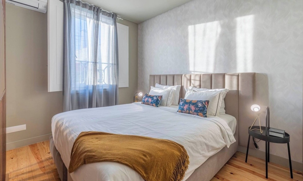 Lisbon Old Town Apartment | Amazing Studio @ Vila Silva, Campolide 201