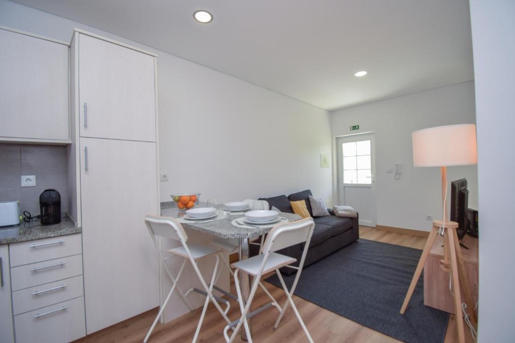Parede Apartment | Apartamento encantador com terraço - 800 metros da praia