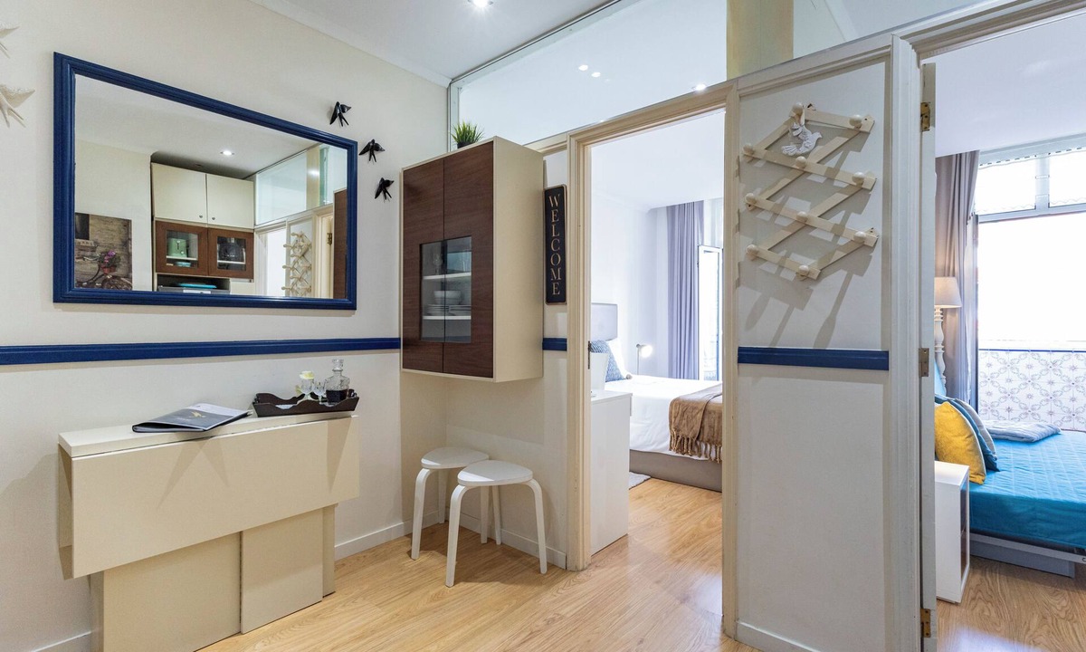 Bonfim Apartment | Apartment city center, comfortable, quiet, Air Cond, wifi, balcony