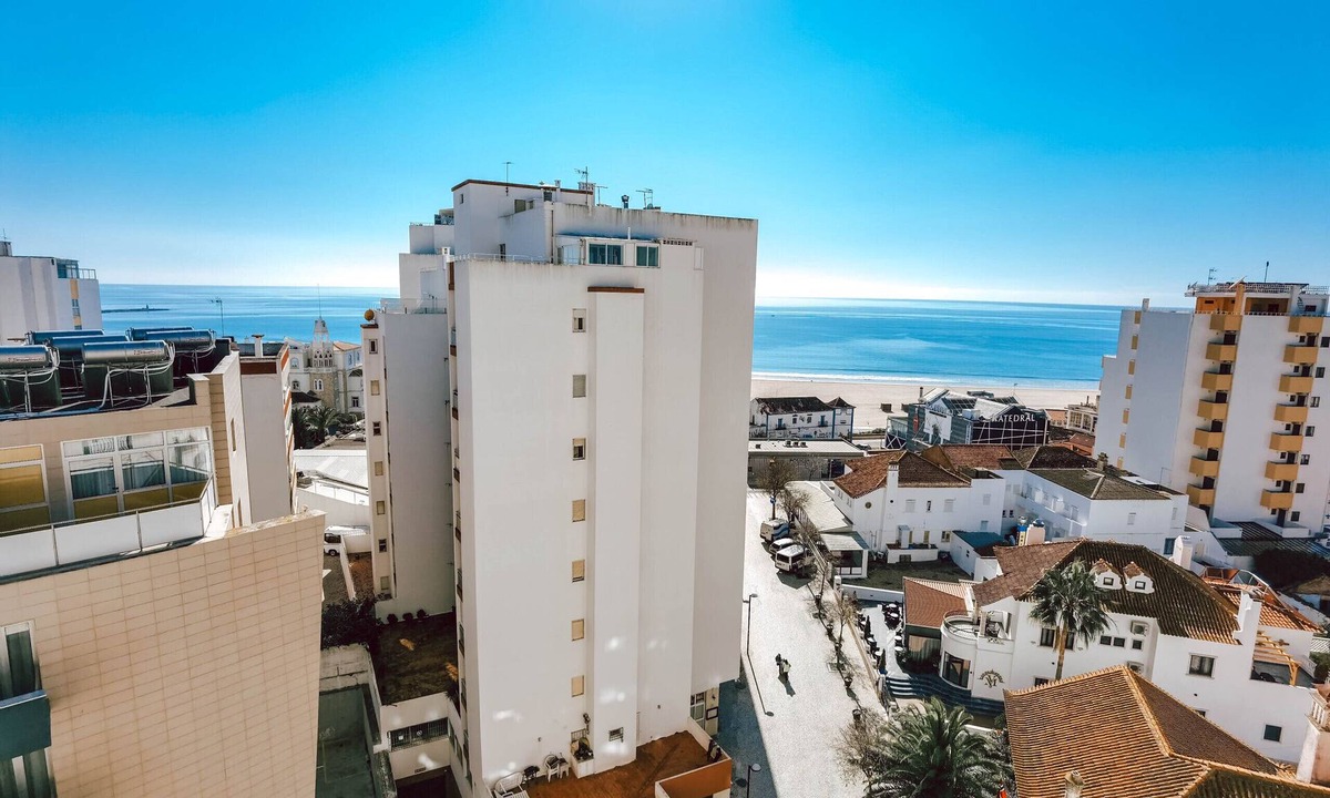 Praia da Rocha Apartment | Apartment Dubai, Sea View - Praia da Rocha
