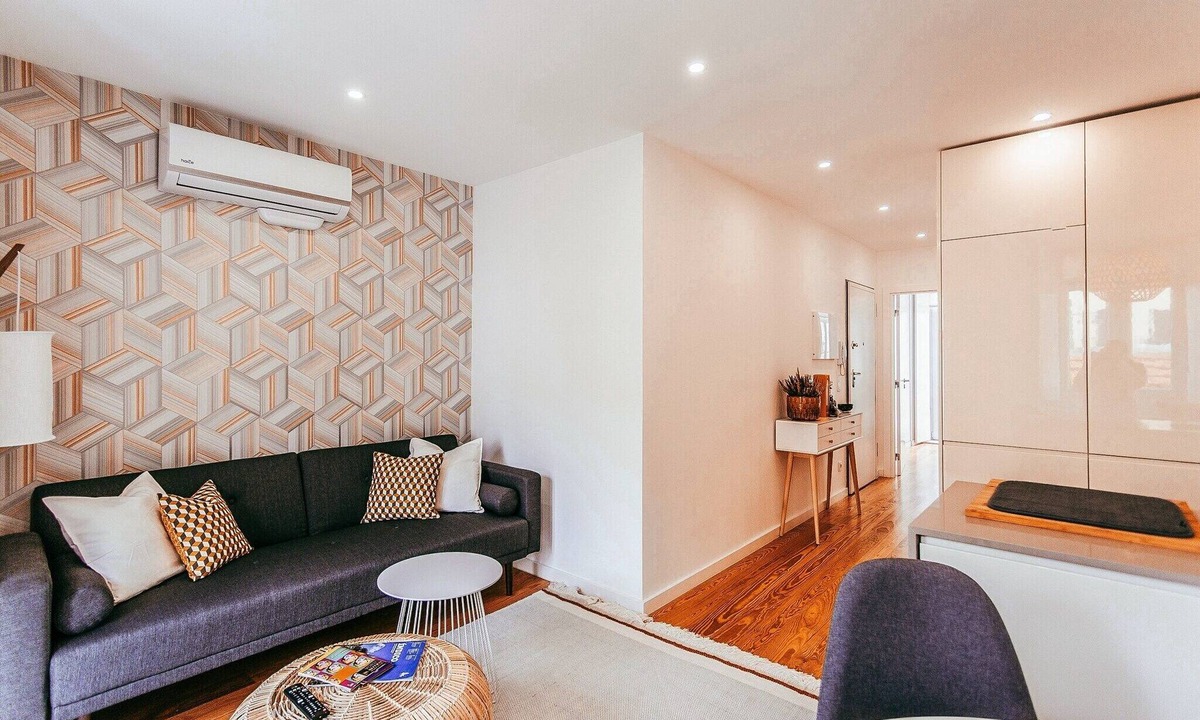 Linda-a-Velha Apartment | Apartment in Ajuda for a Couple