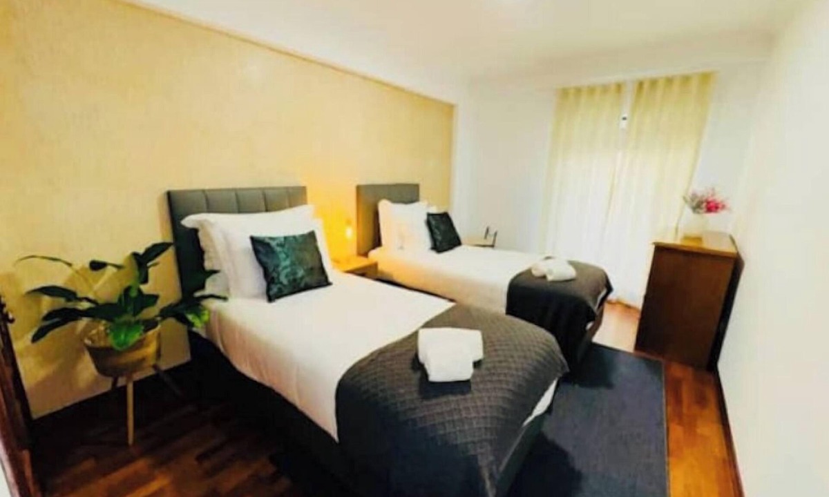 Penha de Franca Apartment | Apartment in central Lisbon with private parking