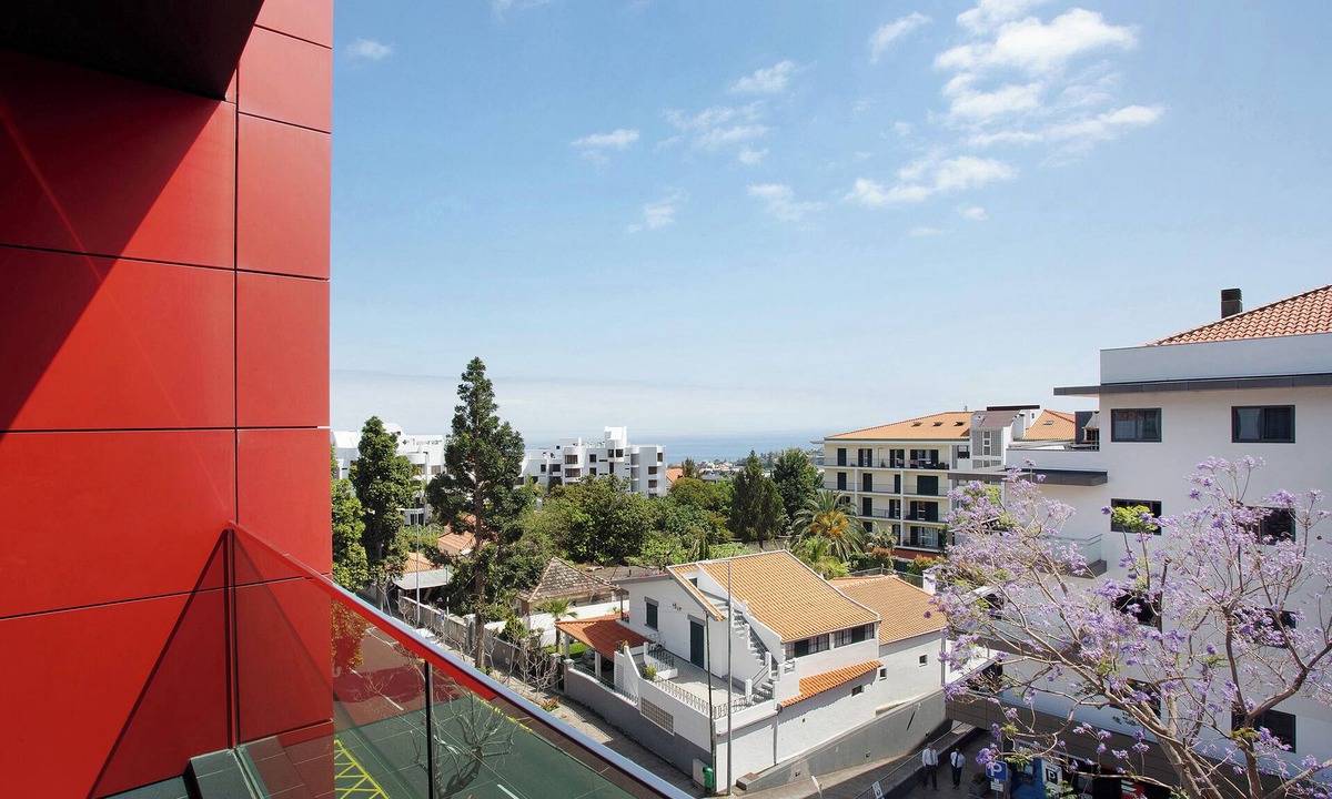 Santo Antonio Apartment | Apartment 'Macedo' with Sea View, Balcony and Wi-Fi