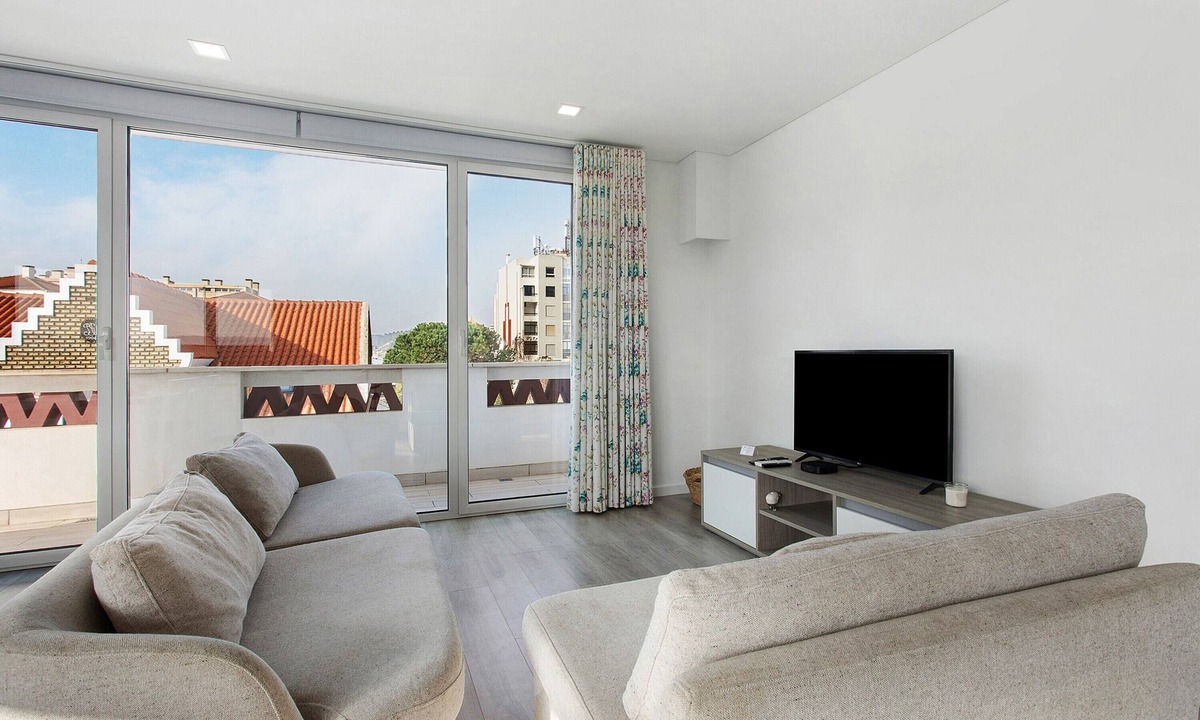 Sao Martinho do Porto Apartment | Apartment 'Casa Dos Terraços Penthouse' with Balcony, Wi-Fi and Air Conditioning