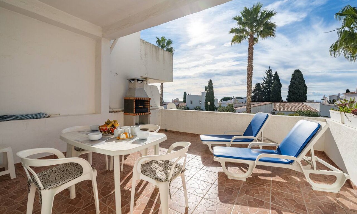 Alporchinhos Apartment | Apartment with Sea View