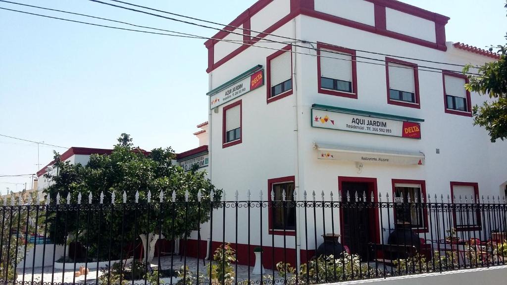 Reguengos de Monsaraz House | Aqui Jardim