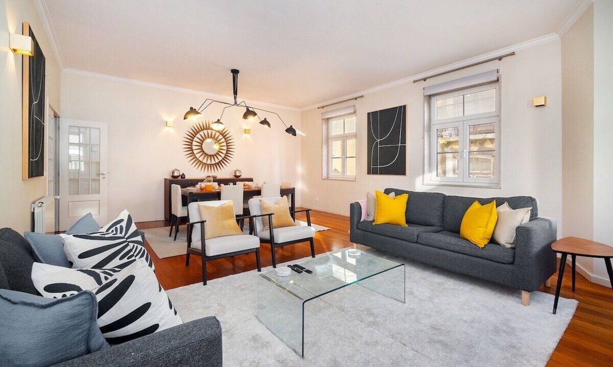 Encarnacao Apartment | Artsy Apartment in Chiado’s Contemporary Heart