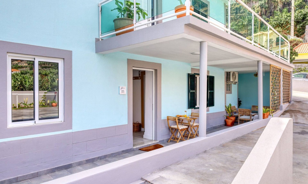 Ponta do Sol Apartment | Aunt Celeste's House II, a Home in Madeira