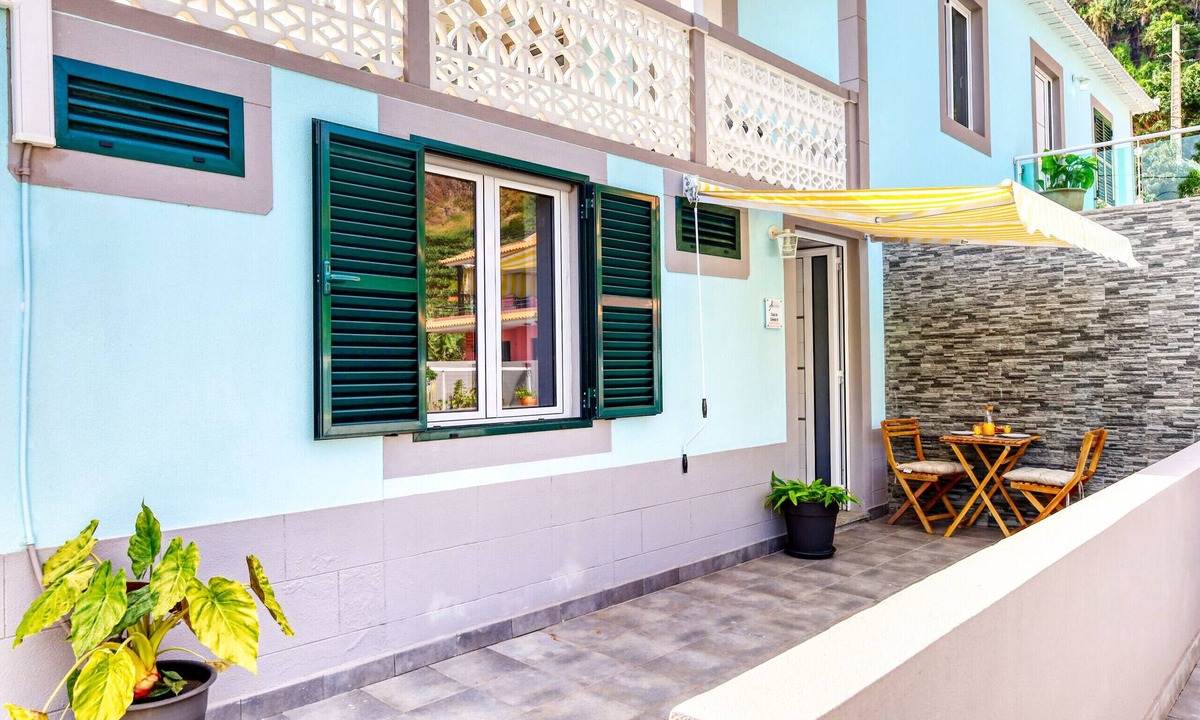 Ponta do Sol Apartment | Aunt Celeste's House III, a Home in Madeira