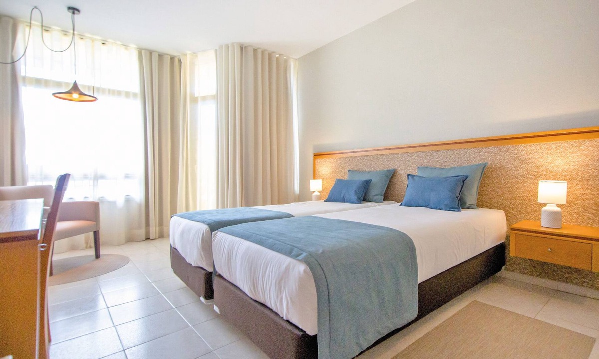 Areias de Sao Joao Hotel | Auramar Beach Resort