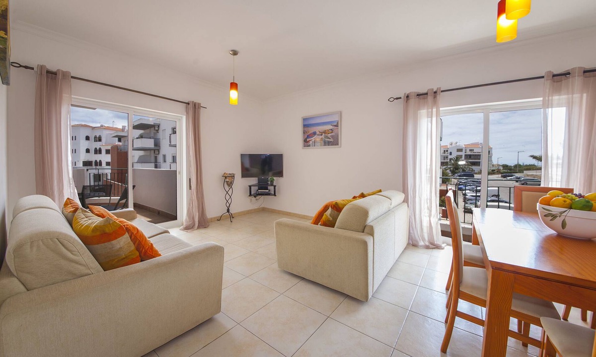 Funchal Apartment | B41 - Windmill Modern with Pool