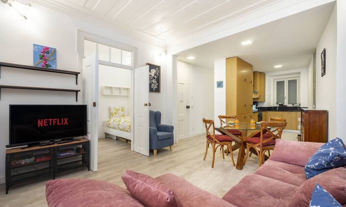 Encarnacao Apartment | Bairro Alto 2-Bed | Central location | Fully Equip