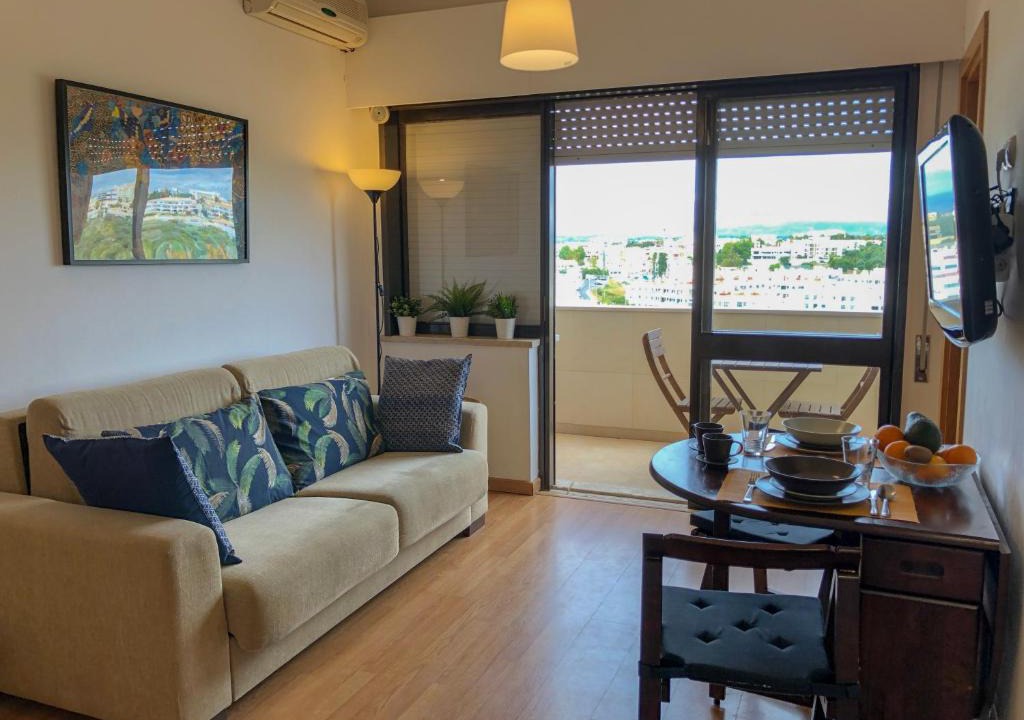 Torralta Apartment | Barinel 804 Apartment