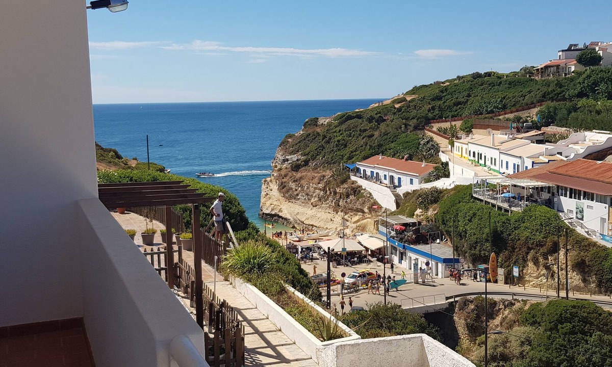 Lagoa e Carvoeiro House | Beach house in Benagil, praia do Carvoeiro