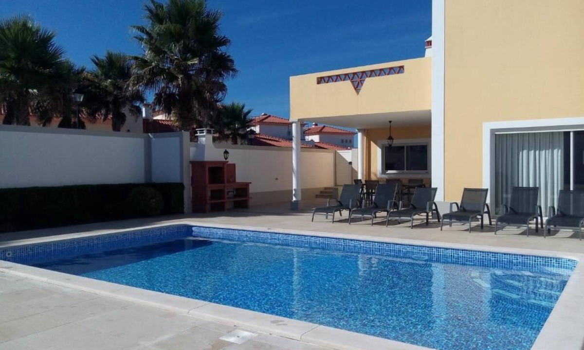 Praia del Rei House | Beach, Pool, Golf and Adventure