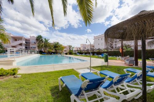 Luz Apartment | Beachside oasis with Pool