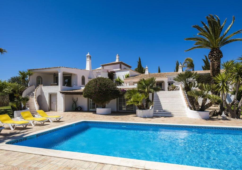 Concelho Villa | Beautiful Loule Villa Villa Quinta Tropical Private Pool Air Conditioning