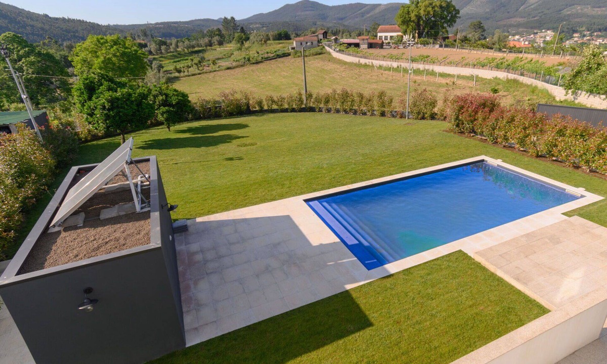 Melres Villa | Beautiful private villa for 10 people with A/C, private pool, WIFI, TV, terrace and panoramic view