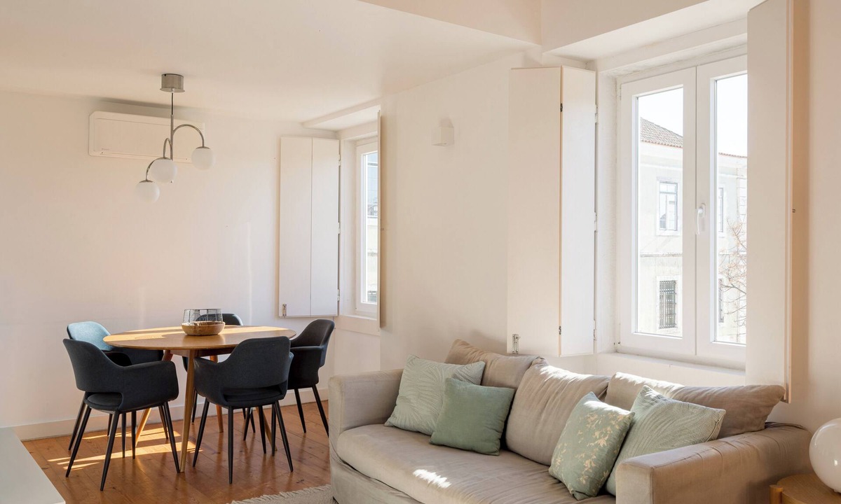 Belem Apartment | Belém Loft Retreat – Mezzanine and Terrace